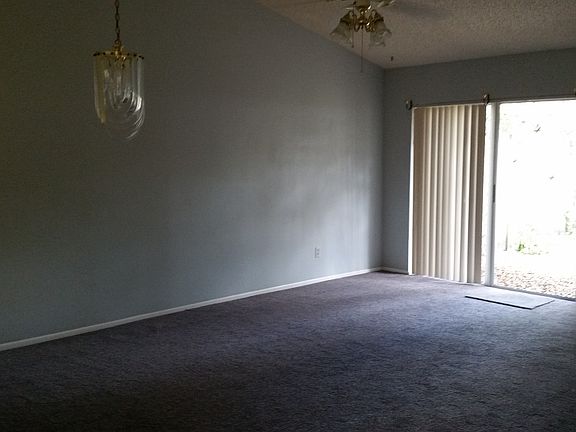 3rd image of 5003 Gainsville Dr