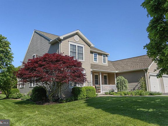 3rd image of 3 Fenwick Dr