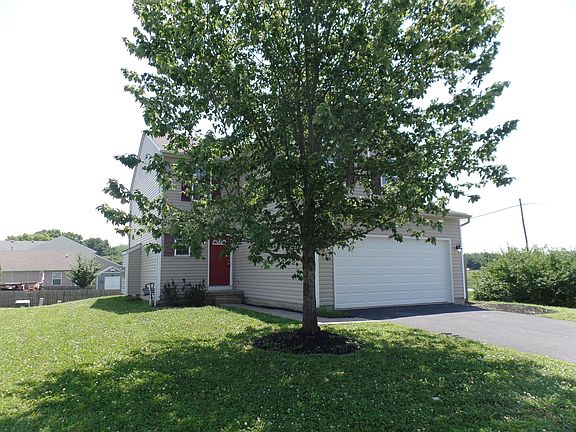 3rd image of 3062 Creekhaven Dr
