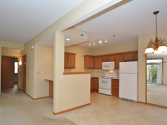4th image of 435 W Aspen Dr Unit 11