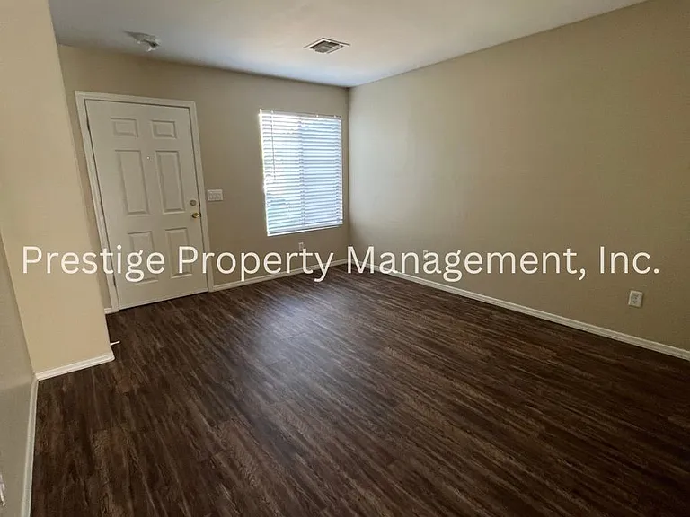 6908 S Creek Run Ave — Photo 4