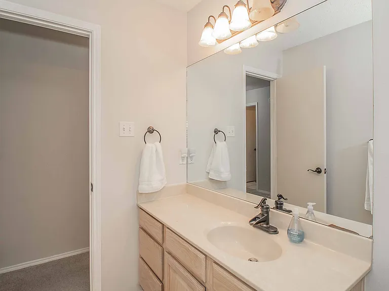 436 Hillside Dr — Photo 23