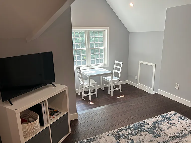 325 Church St — Photo 23