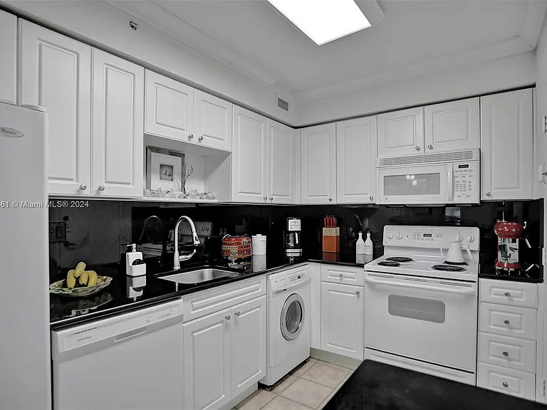 2501 S Ocean Dr #314 — Photo 12