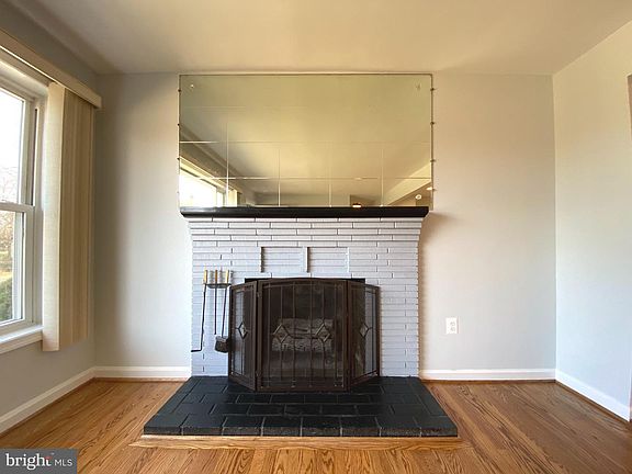 5th image of 3722 Lacy Blvd
