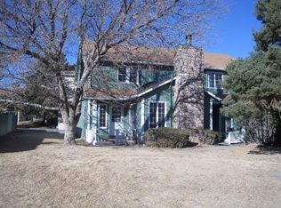 3310 Stagecoach Dr, Mills, WY 82604