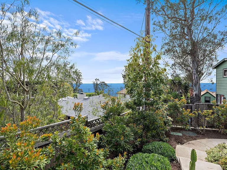 21552 Treetop Ln — Photo 20