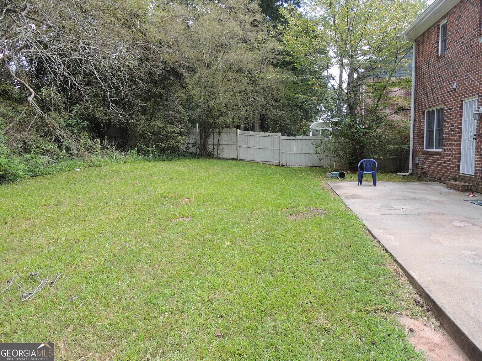 3 bed, 2.5 bath, 1674 sqft, $1,750 — Photo 3