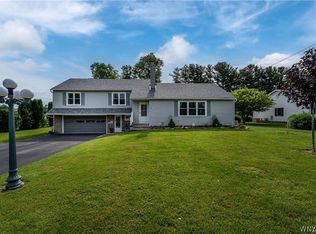 4257 Freeman Rd, Middleport, NY 14105