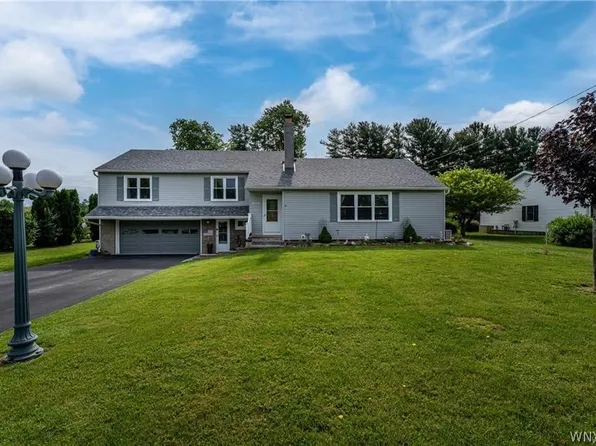 4257 Freeman Rd, Middleport, NY 14105