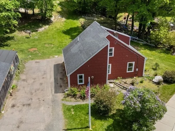135 Hart St, Beverly, MA 01915