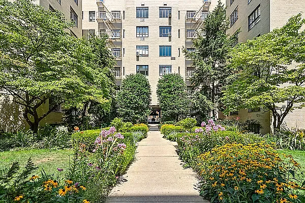 Sold by Bank Neary | media 13