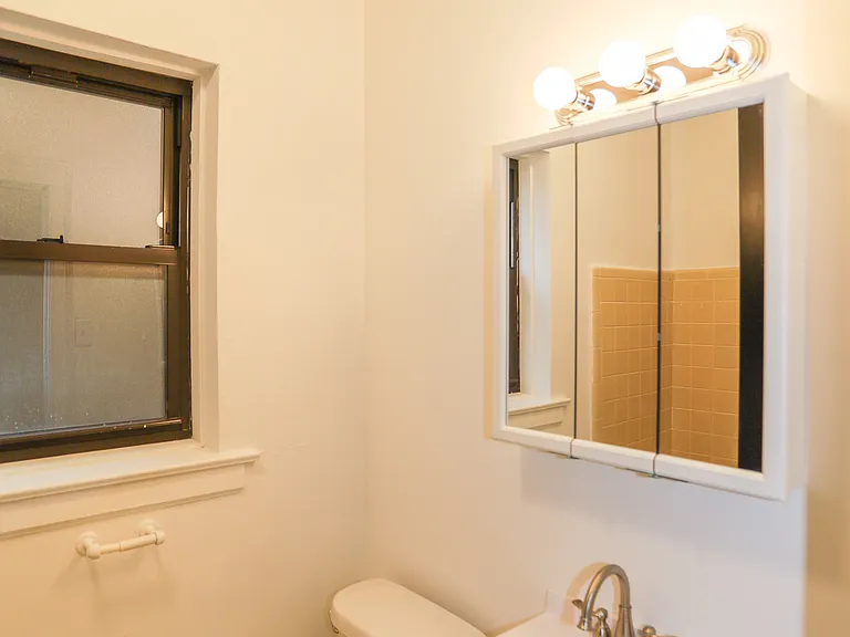 5602 W Wellington Ave #2S — Photo 6