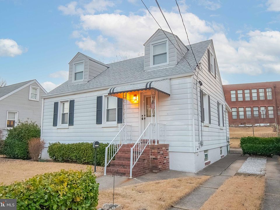 2nd image of 1808 Belle Ave