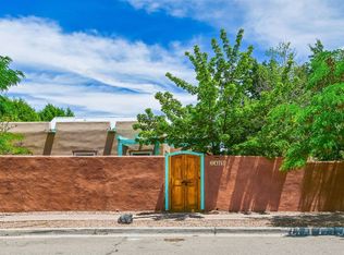 4225 Vuelta Colorada, Santa Fe, NM 87507