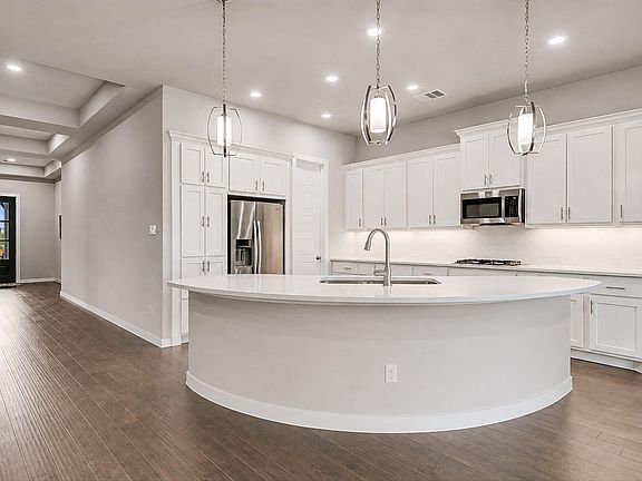 4th image of 724 Dayridge Dr