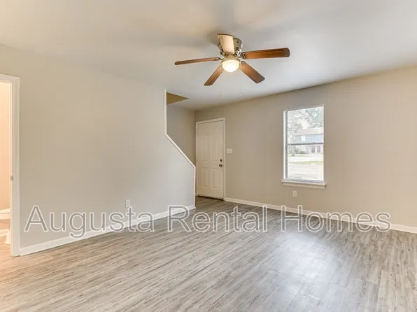 157-163 Chalet North Ct, North Augusta, SC 29841