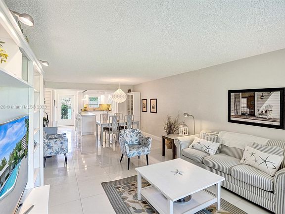 3rd image of 5860 NW 44th St APT 204