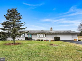 625 Blue Mountain Rd, Fredericksburg, PA 17026