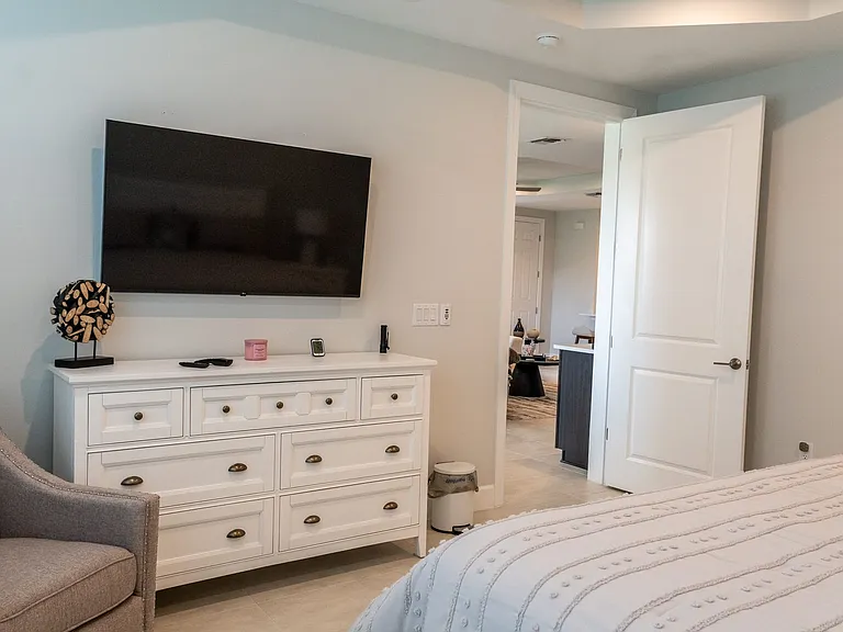 15335 Lucerna St #104 — Photo 15