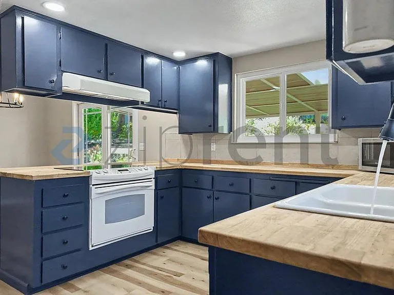 17068 Vintage Dr — Photo 26
