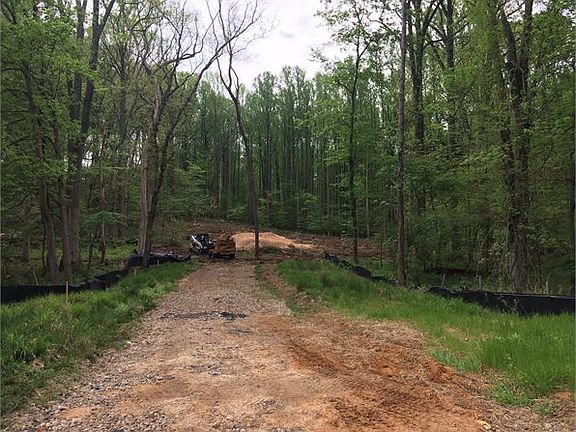 2nd image of 11811 Chapel Estates Dr