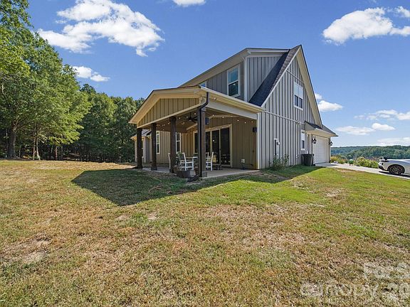 4th image of 9435B Oak Grove Rd