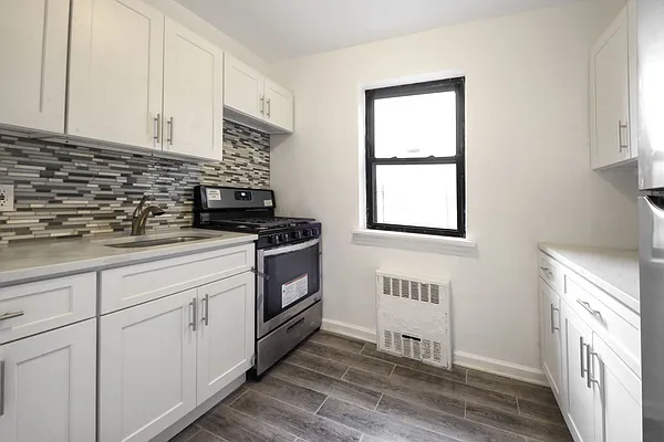 Sold by Andrew J. Markowitz Real Estate, LLC  | media 4