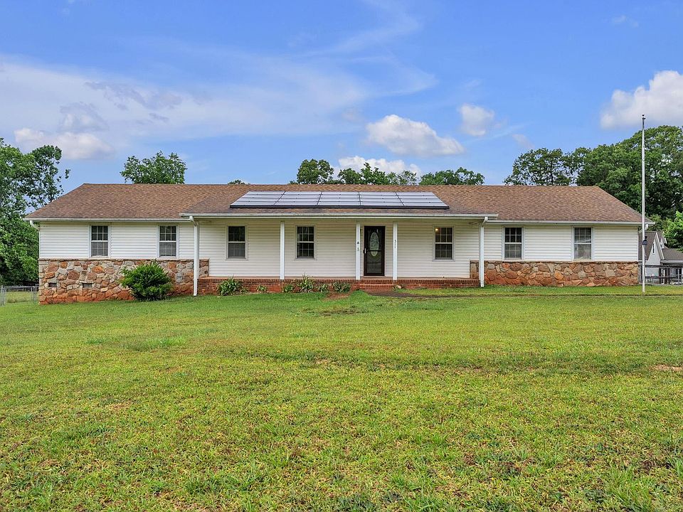 1st image of 511 Clarendon Dr