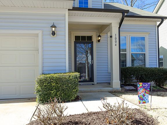 2nd image of 1004 Magnolia Farm Way