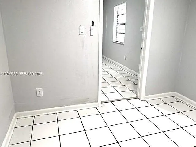 504 N 57th Ave #NORTH — Photo 19