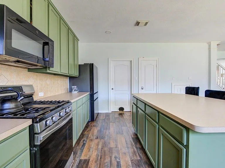 18919 Squirrel Oaks Dr — Photo 8