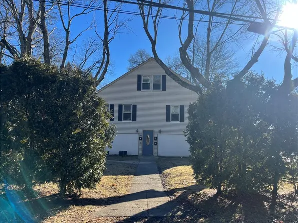 104 Haley Rd, Warwick, RI 02889