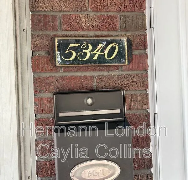 5340 Bancroft Ave #2F — Photo 17