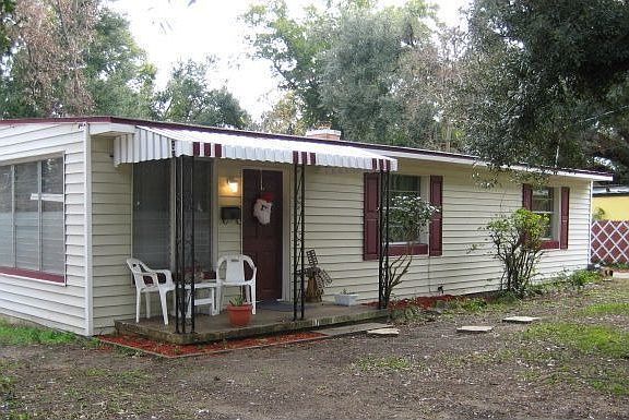 202 Louisiana Dr