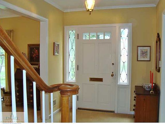 2nd image of 517 E Wildwood Dr