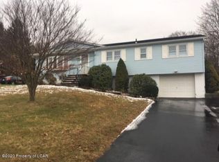 10 Magnolia Rd, Mountain Top, PA 18707