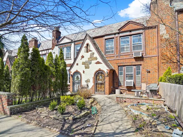 94-17 68th Avenue image 1 of 31