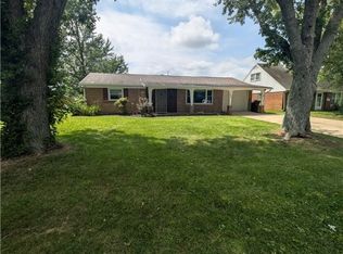 208 W Boitnott Dr, Englewood, OH