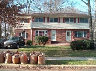 1849 Oak Rd, North Brunswick, NJ 08902