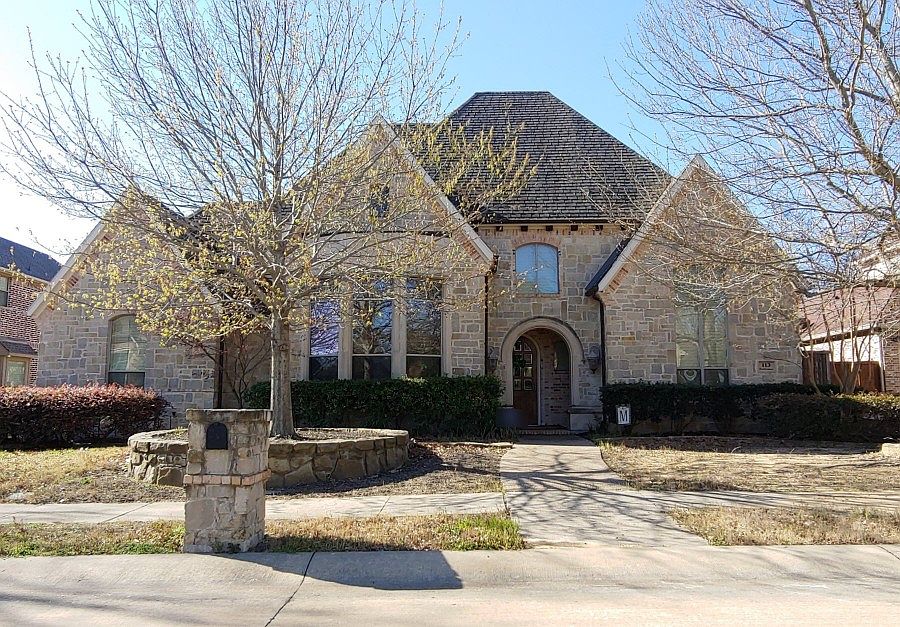 1st image of 113 Haddington Ln