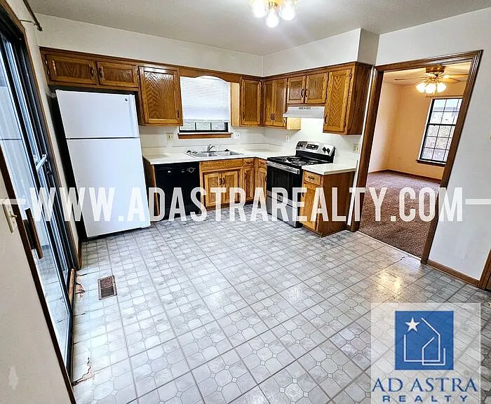 4519 E 139th St — Photo 8