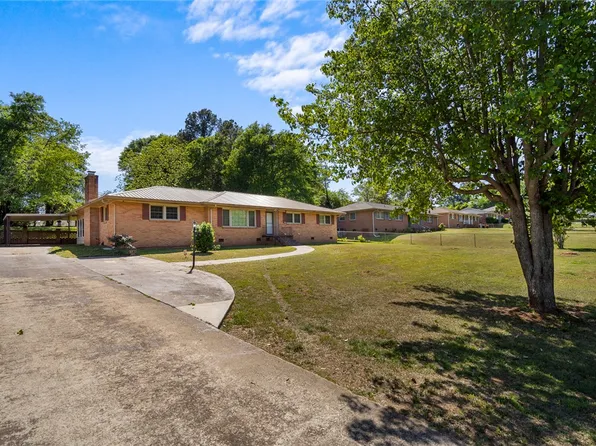 412 Brook Forest Dr, Anderson, SC 29621