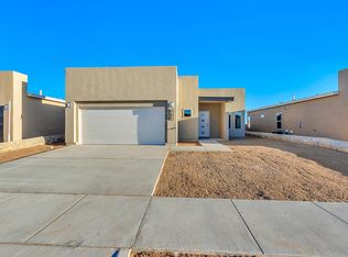 800 Goosnargh Rd, El Paso, TX 79928