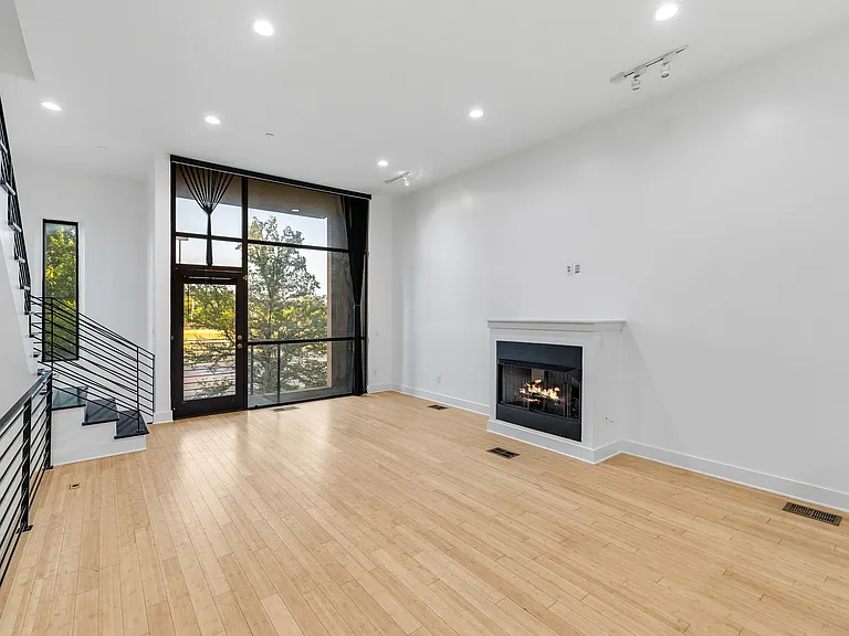 3200 Thomas Ave — Photo 36
