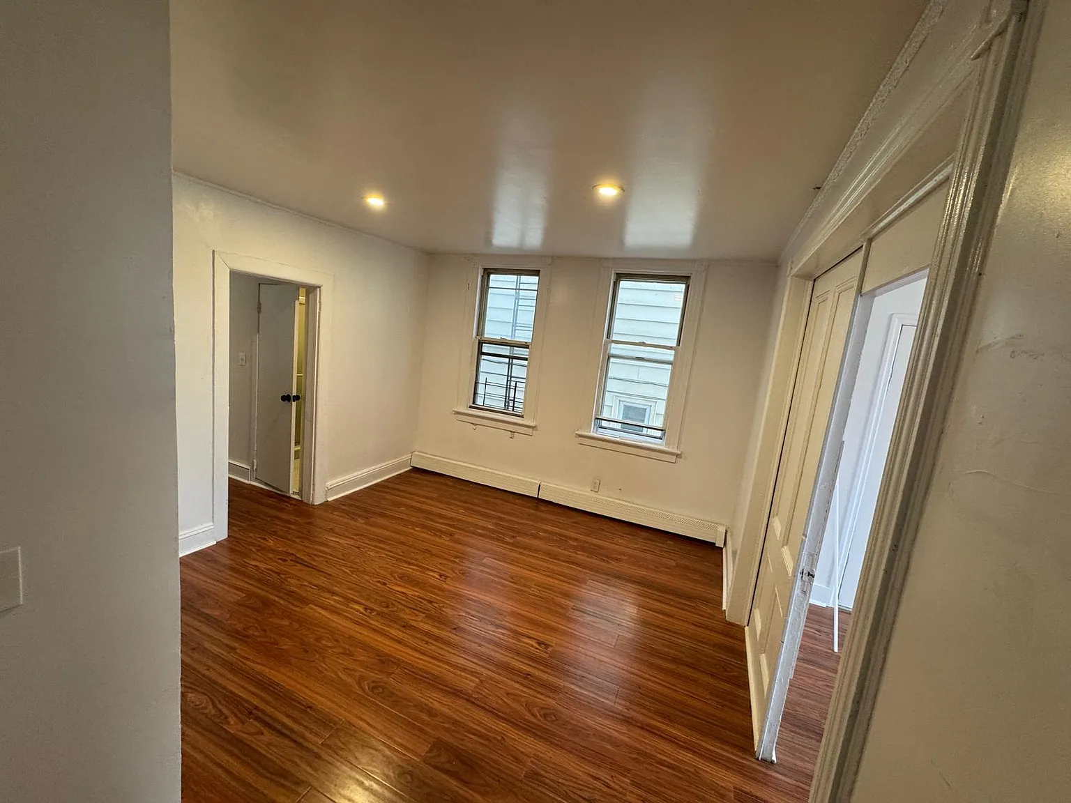 67 Fairview St — Photo 2