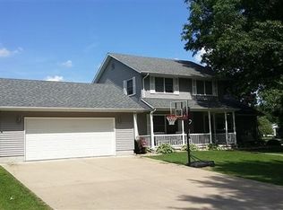 17 Ingersoll Ct, Canton, IL 61520