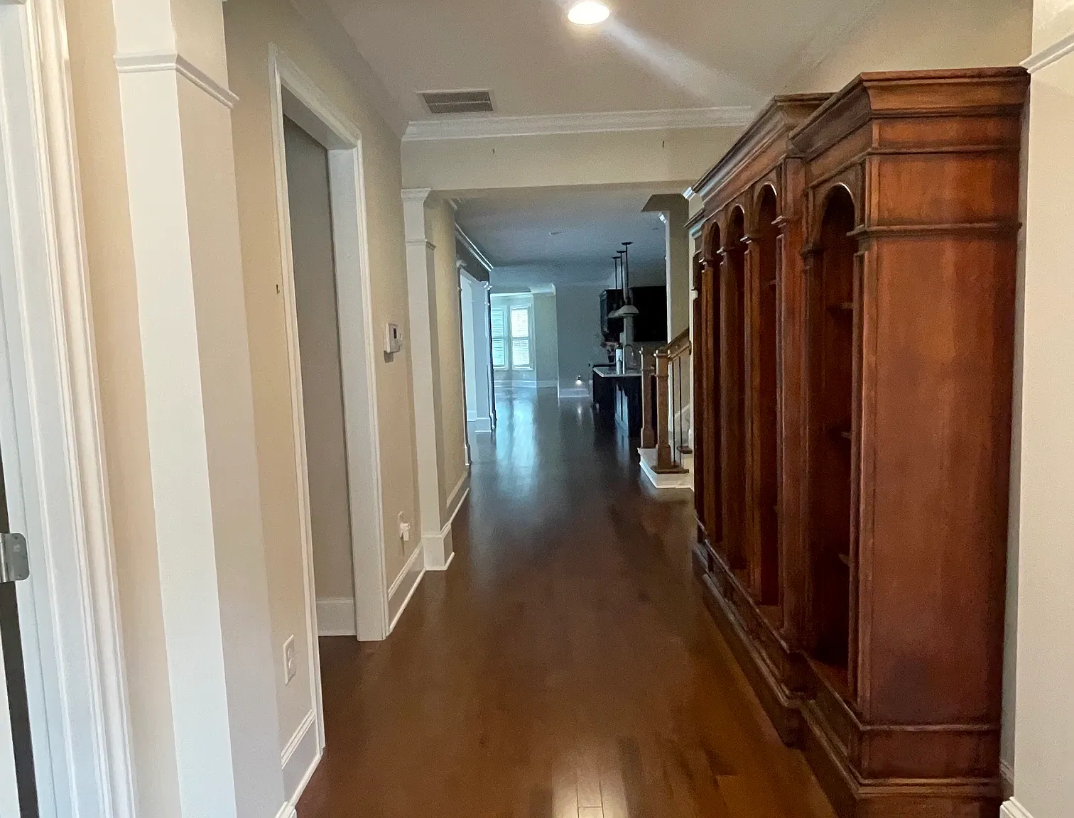 3 bed, 2.5 bath, 2953 sqft, $2,400 — Photo 3