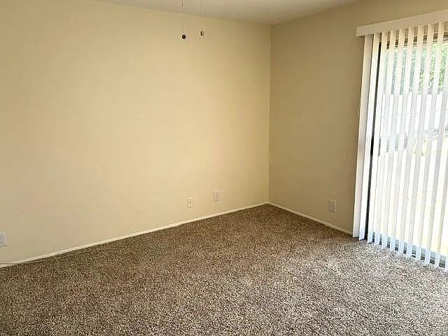 26081 Lawton Ct — Photo 11