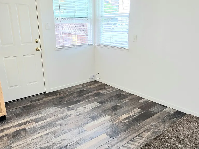1358 Jefferson Ave — Photo 8